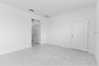 1121 Deepwater Circle #B, Eagle Lake, FL 33839 - Photo 5