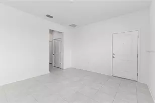 1121 Deepwater Cir, Eagle Lake, FL 33839 - Photo 5