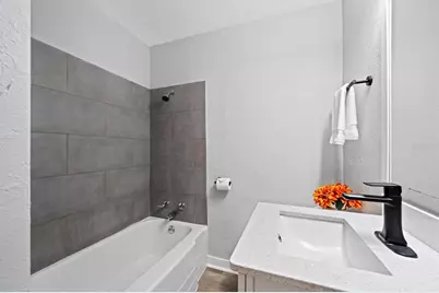 305 E Bougainvillea Avenue, Tampa, FL 33612 - Photo 19