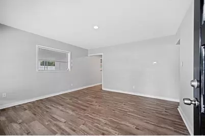 305 E Bougainvillea Avenue, Tampa, FL 33612 - Photo 19