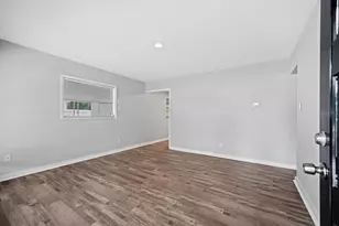 305 E Bougainvillea Ave, Tampa, FL 33612 - Photo 19