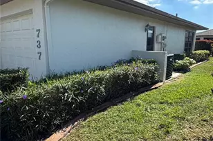 737 Vivienda W Blvd, Venice, FL 34293 - Photo 23