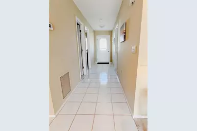 737 Vivienda West Boulevard #26, Venice, FL 34293 - Photo 13