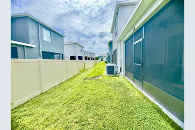 2922 Boxwood Grove Row, Wesley Chapel, FL 33543 - Photo 11