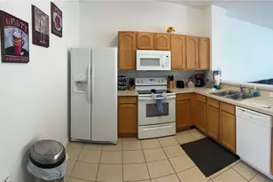 2568 Maneshaw Ln, Kissimmee, FL 34747 - Photo 5