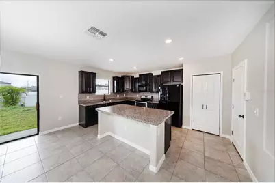 10162 Carloway Hills Drive, Wimauma, FL 33598 - Photo 7