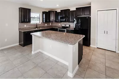 10162 Carloway Hills Drive, Wimauma, FL 33598 - Photo 5