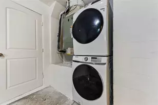 1822 Banyan Tree Dr, Edgewater, FL 32132 - Photo 37