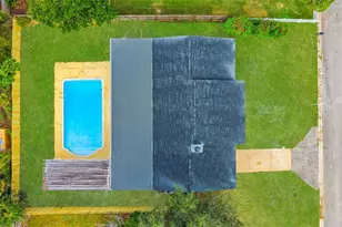 1822 Banyan Tree Dr, Edgewater, FL 32132 - Photo 3