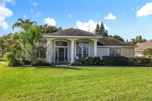 716 Santa Maria Dr, Winter Haven, FL 33884 - Photo 1