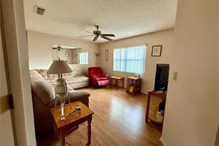 2105 Greenlaw Ct, Leesburg, FL 34788 - Photo 5