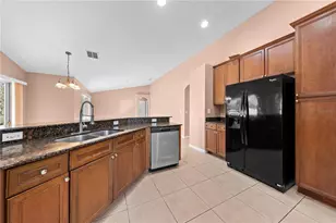 4649 Huron Bay Cir, Kissimmee, FL 34759 - Photo 9