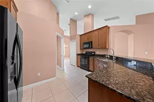 4649 Huron Bay Cir, Kissimmee, FL 34759 - Photo 11