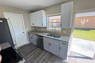 504 Blackbird Ln, Kissimmee, FL 34759 - Photo 3