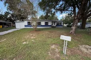 10859 SE 131 Pl, Ocklawaha, FL 32179 - Photo 1