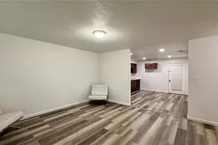 911 W Orange St, Kissimmee, FL 34741 - Photo 7