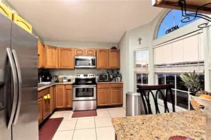 2340 Harbor Town Dr, Kissimmee, FL 34744 - Photo 9