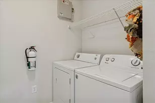 5451 Vineland Rd, Orlando, FL 32811 - Photo 29