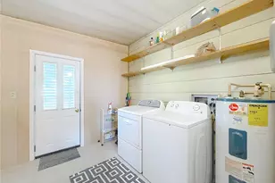 805 Camelia Ct, Lady Lake, FL 32159 - Photo 17