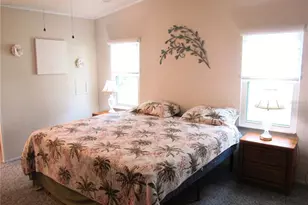 805 Camelia Ct, Lady Lake, FL 32159 - Photo 17