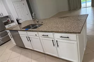 3608 Cape Ct, Saint Cloud, FL 34772 - Photo 7