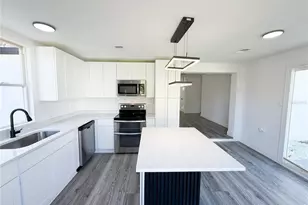 2329 W Doris St, Kissimmee, FL 34741 - Photo 7