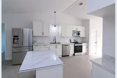 711 Kempten Street NW, Palm Bay, FL 32907 - Photo 5