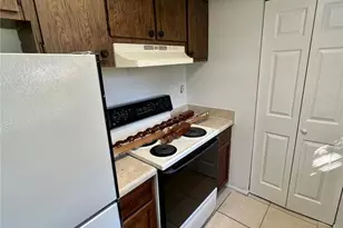 1916 Honour Rd, Orlando, FL 32839 - Photo 15