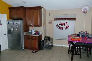 656 Deauville Ct, Kissimmee, FL 34758 - Photo 9