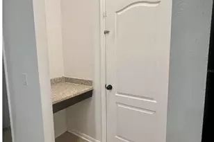 2887 Moonstone Bend, Kissimmee, FL 34758 - Photo 9