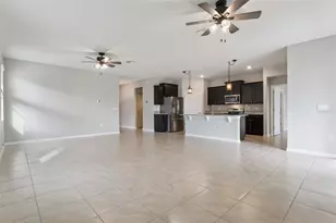 8016 Penrose Pl, Wildwood, FL 34785 - Photo 7