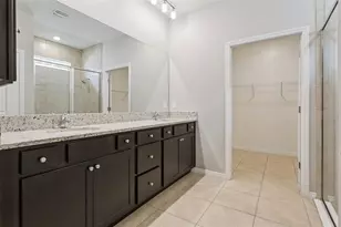 8016 Penrose Pl, Wildwood, FL 34785 - Photo 9