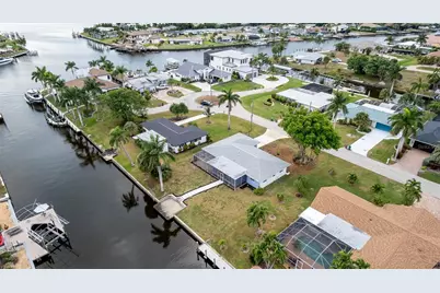 5617 Coronado Court, Cape Coral, FL 33904 - Photo 3