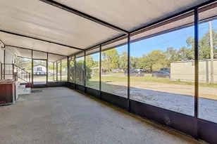 4907 Dacca Dr, Tampa, FL 33619 - Photo 7