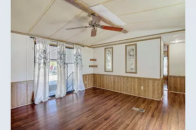 4907 Dacca Drive, Tampa, FL 33619 - Photo 17