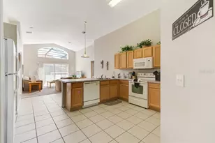 202 Saragossa Ave, Davenport, FL 33897 - Photo 9