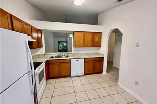 1128 Jade E Ln, Kissimmee, FL 34744 - Photo 3