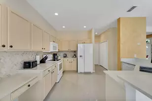 127 N Hampton Dr, Davenport, FL 33897 - Photo 9