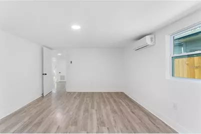 1563 Immocalee Street, Intercession City, FL 33848 - Photo 13