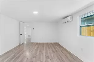 1563 Immocalee St, Intercession City, FL 33848 - Photo 13