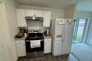 17103 SW 22nd Terrace Rd, Ocala, FL 34473 - Photo 9