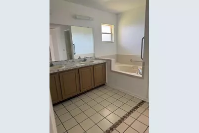 925 Derbyshire Drive, Kissimmee, FL 34758 - Photo 15