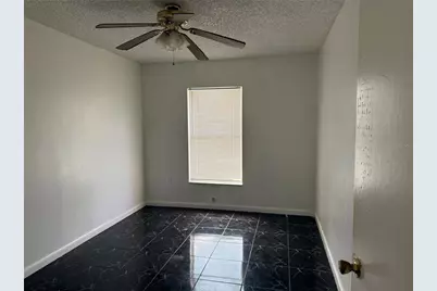 925 Derbyshire Drive, Kissimmee, FL 34758 - Photo 9