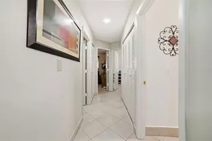 8300 NW 193rd Ln, Hialeah, FL 33015 - Photo 21
