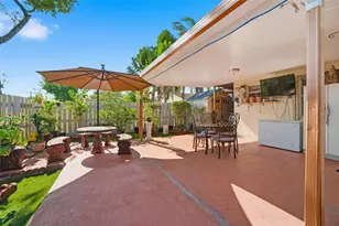 8300 NW 193rd Ln, Hialeah, FL 33015 - Photo 27