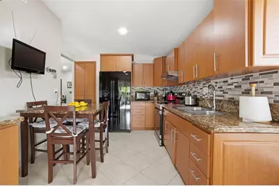 8300 NW 193rd Lane, Hialeah, FL 33015 - Photo 11