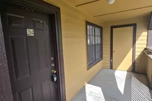 300 Lakepointe Dr, Altamonte Springs, FL 32701 - Photo 3