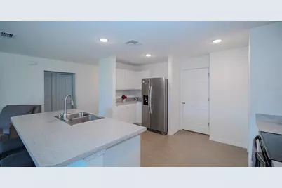 265 Gladiola Court, Kissimmee, FL 34759 - Photo 3