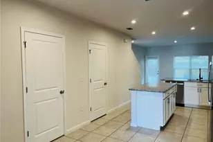 294 Blueberry Ln, Davenport, FL 33837 - Photo 3