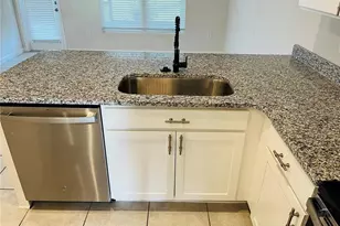 294 Blueberry Ln, Davenport, FL 33837 - Photo 5